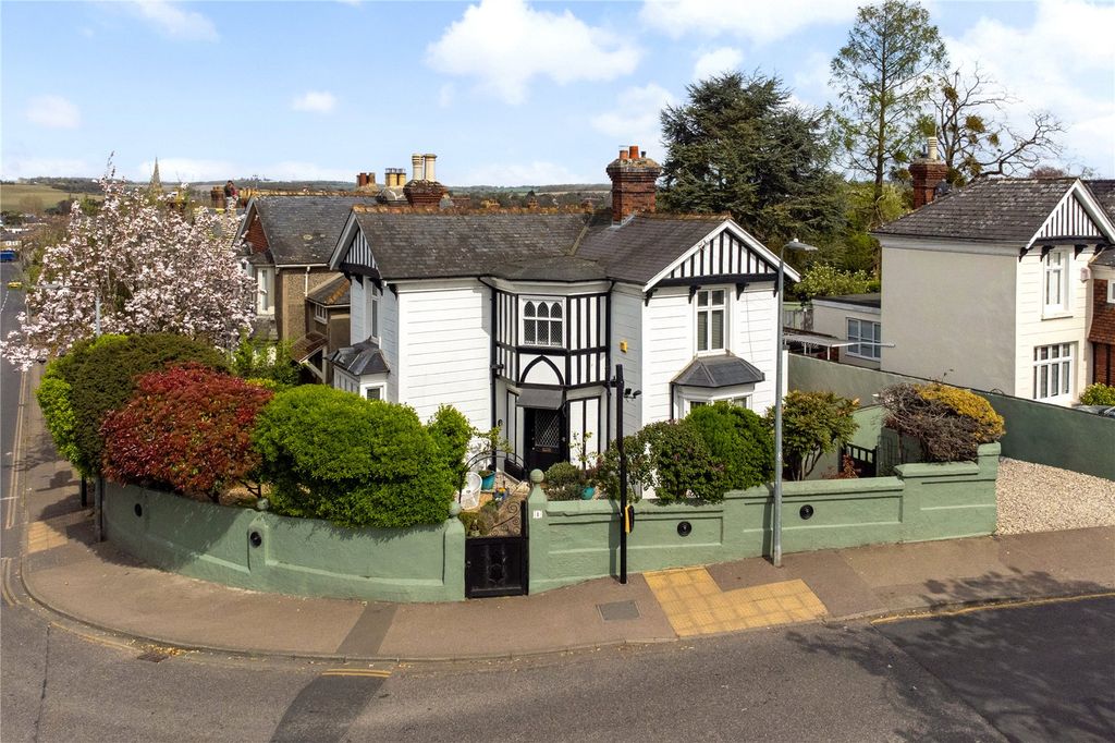 Property photo 1 of 15 Front