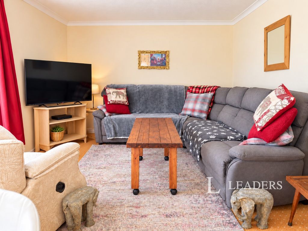 Property photo 3 of 11 Pbox-Img.Png