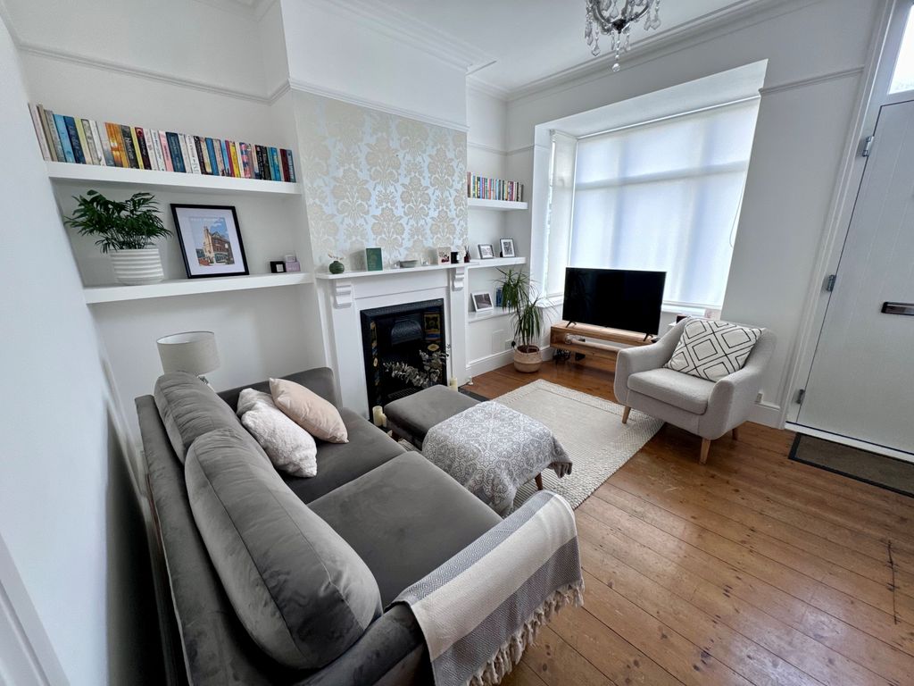 Property photo 2 of 7