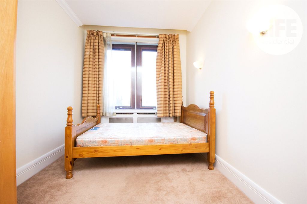 Property photo 3 of 10 Picture No. 04