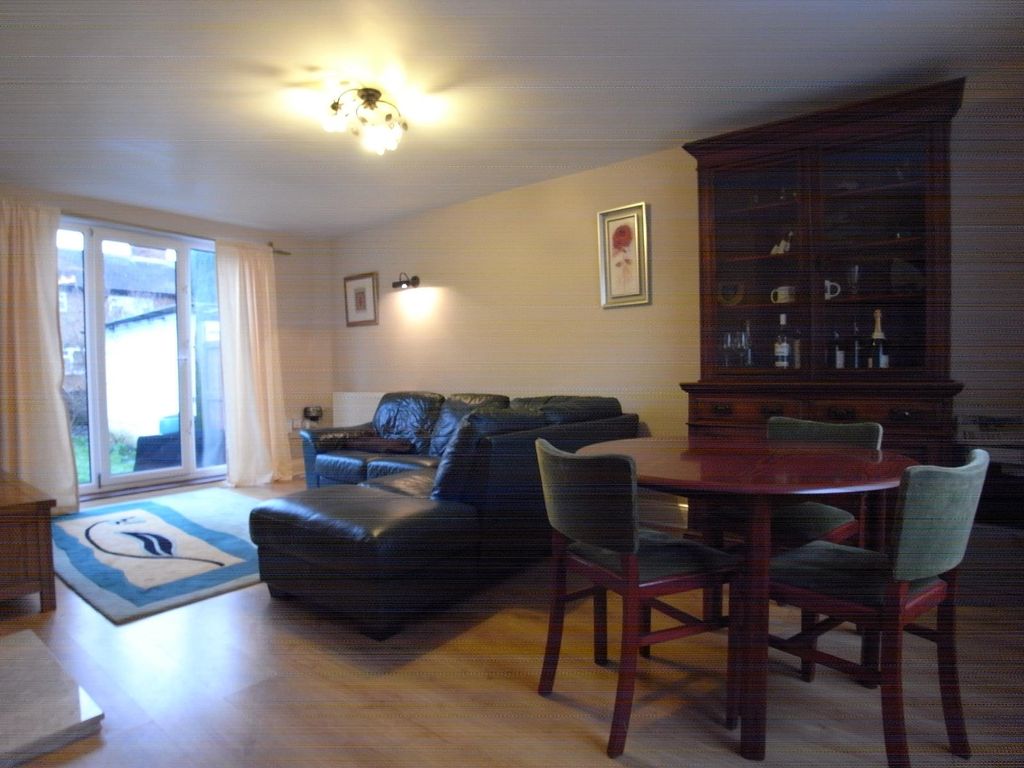 Property photo 3 of 9 Picture 3