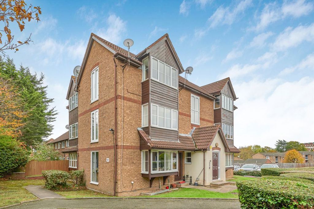 Property photo 1 of 3