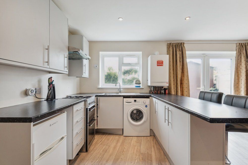 Property photo 2 of 11 Picture No. 10