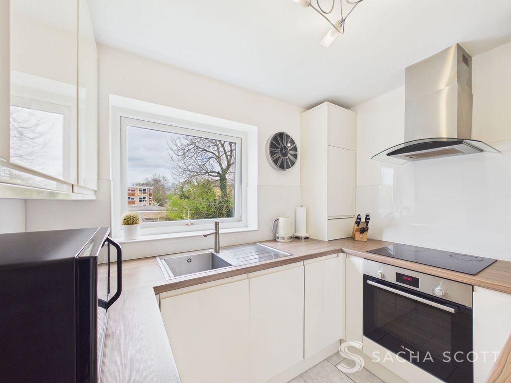 Property photo 3 of 15 Kitchen