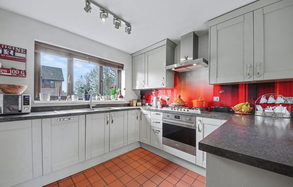 Property photo 2 of 17 Img_4620