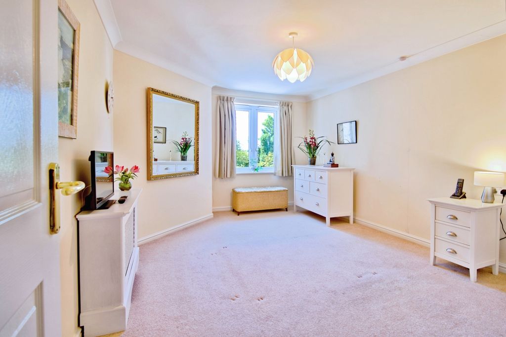 Property photo 3 of 17 Pbox-Img.Jpg
