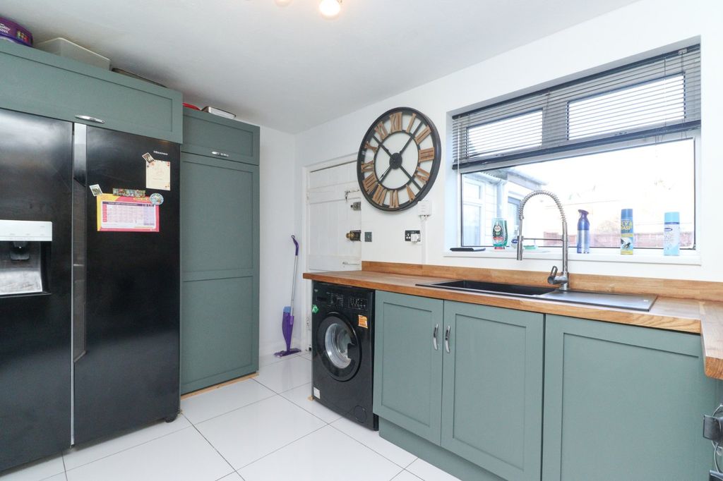 Property photo 3 of 10 Picture 3