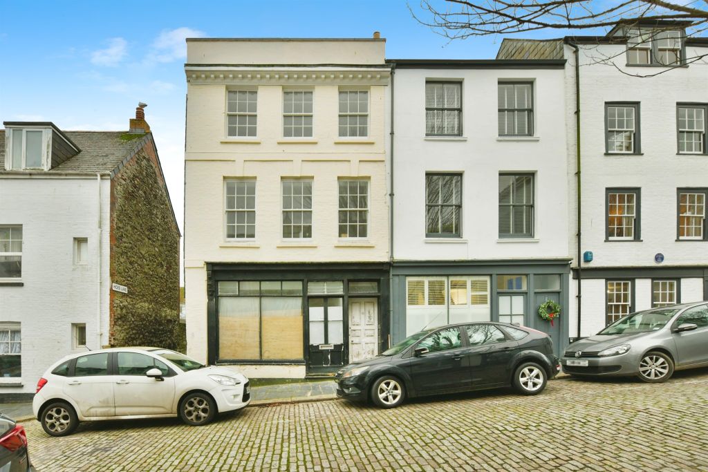 Property photo 1 of 1