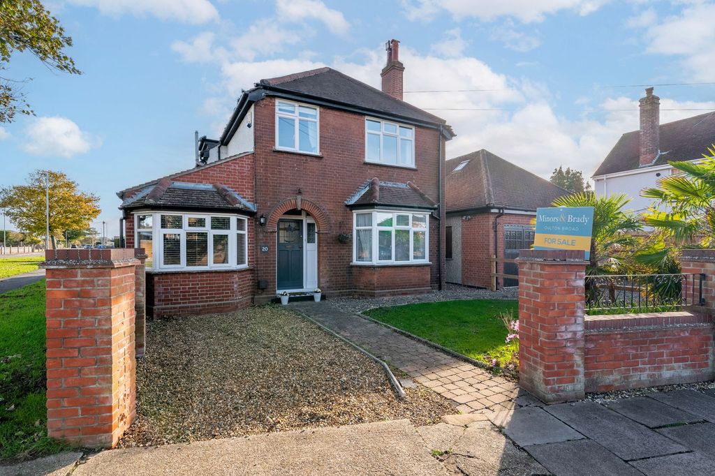 Property photo 1 of 23