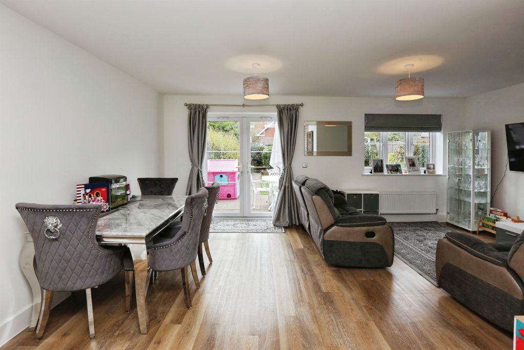 Additional image 7 of 3 bed semi-detached house for saleSandy Hill Close, Waltham Chase, Southampton SO32