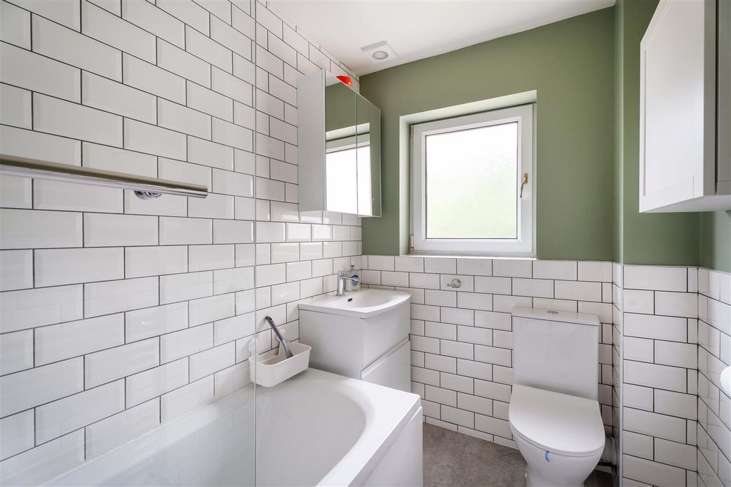 Property photo 3 of 21 Kirkton-04.Jpg
