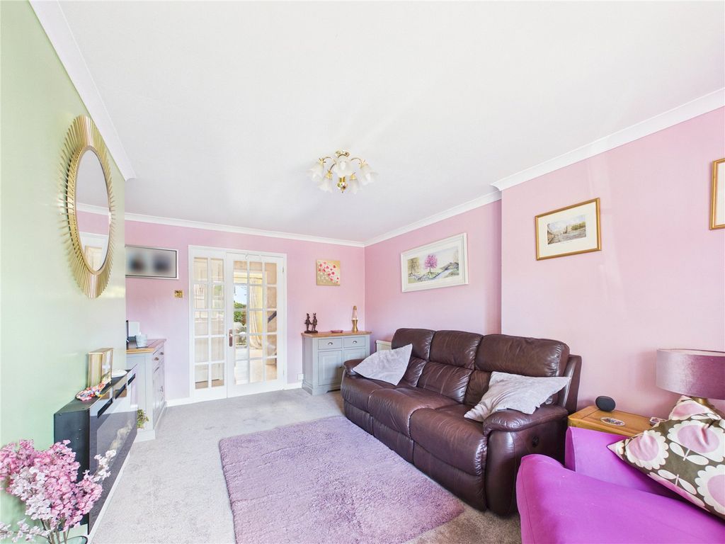 Property photo 3 of 22 Picture No. 13