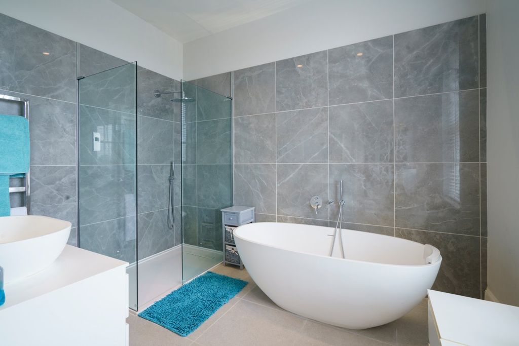 Additional image 18 of 6 bed detached house for saleAckleton, Shropshire WV6