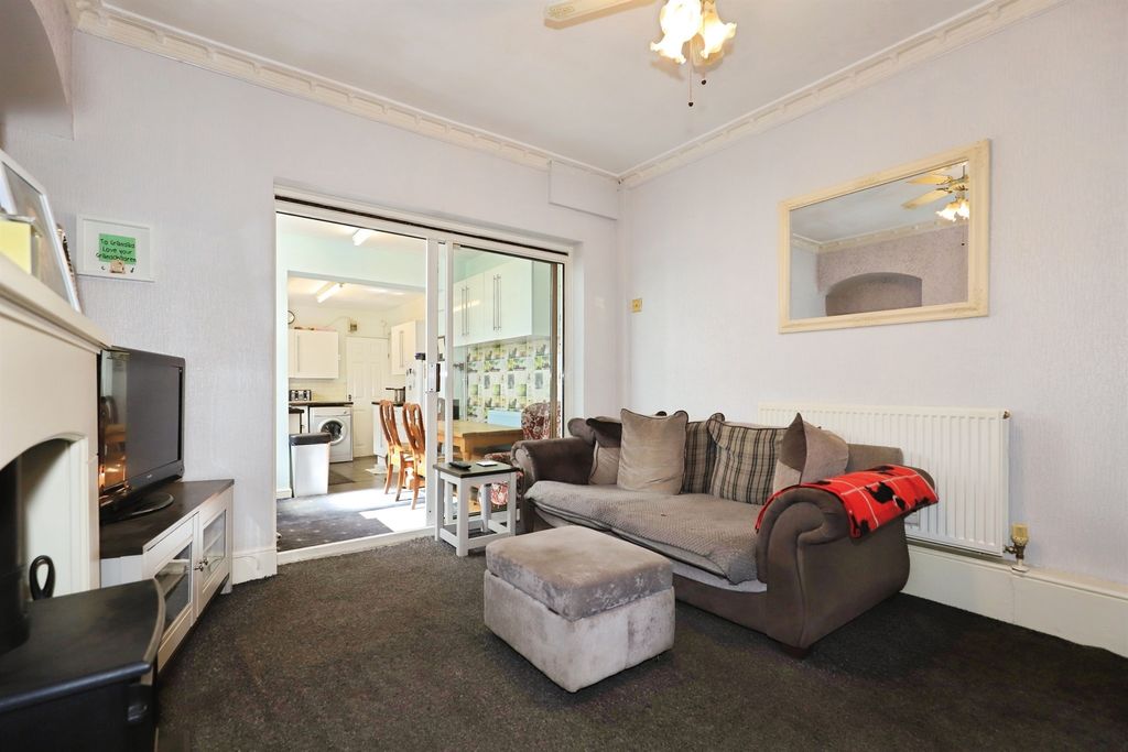 Property photo 3 of 16