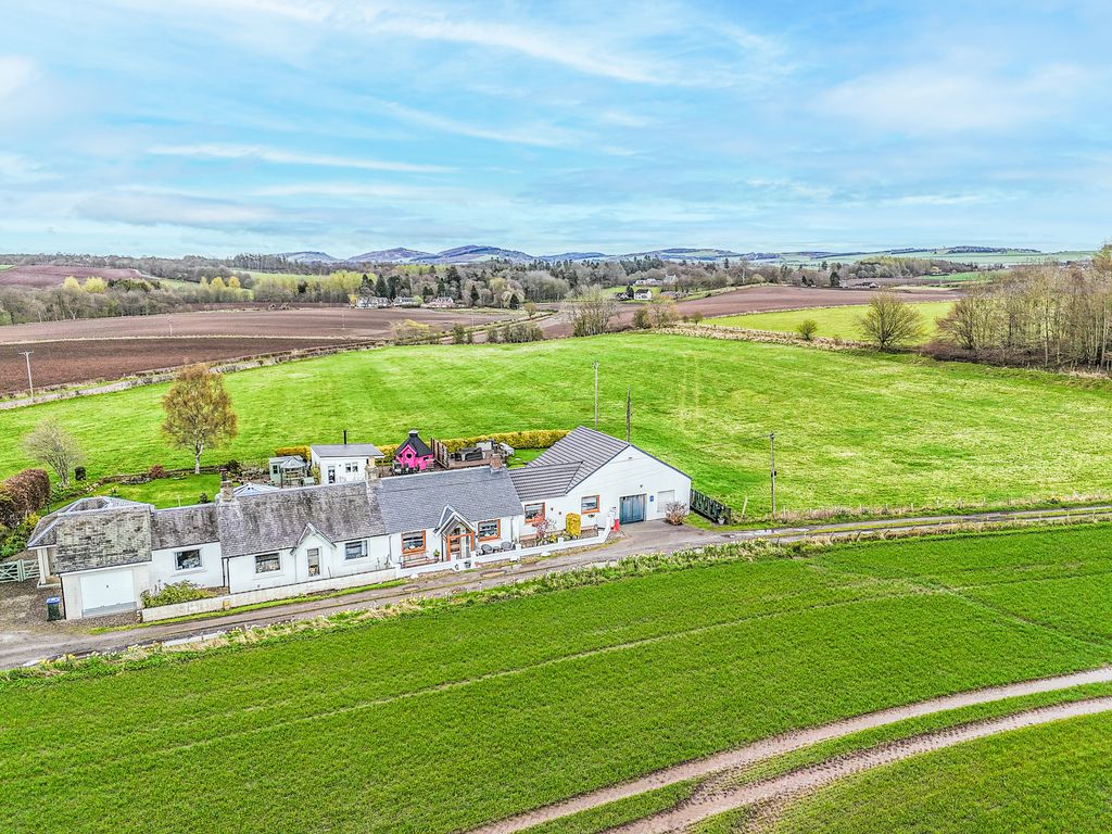 Property photo 1 of 47 Dji_20260415102935_0282_D