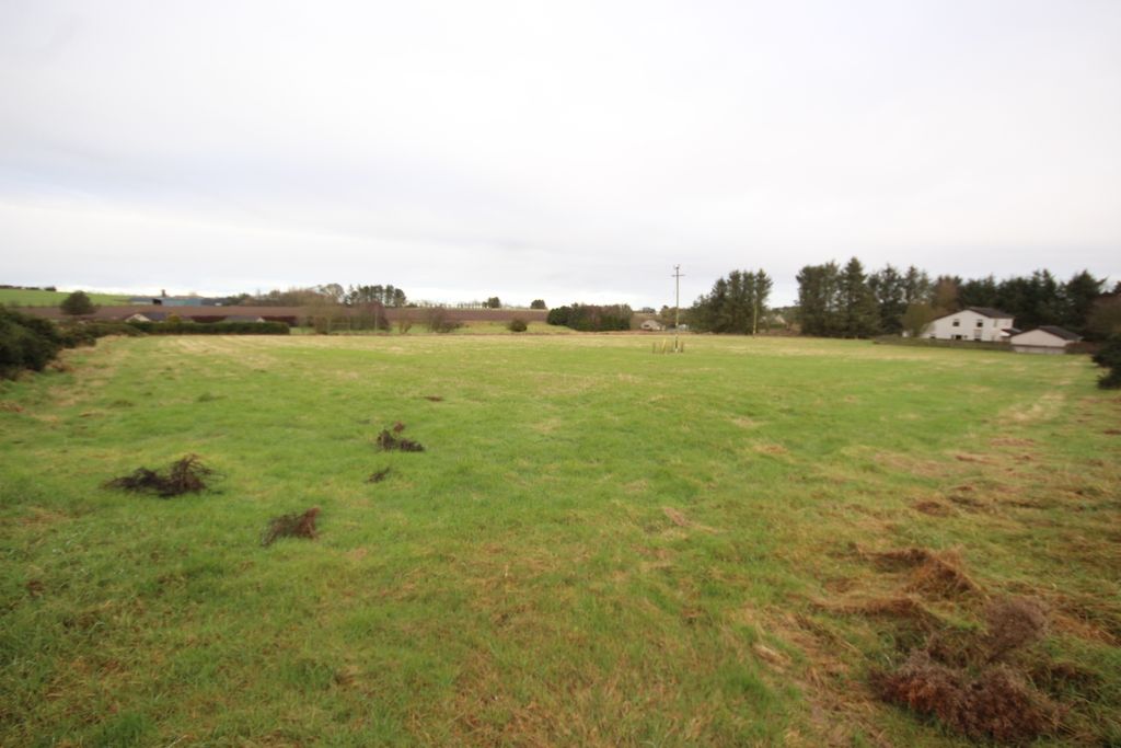 Property photo 2 of 4