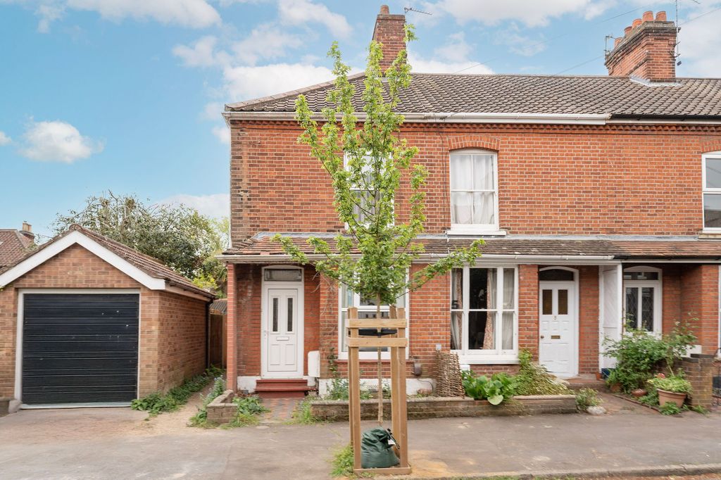 Property photo 1 of 15