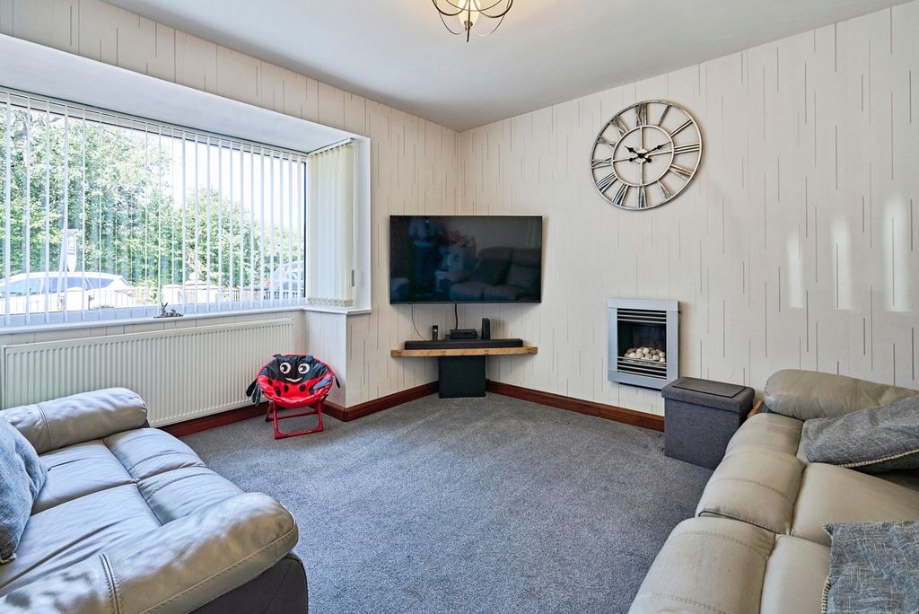 Property photo 2 of 17 Pbox-Img.Jpg