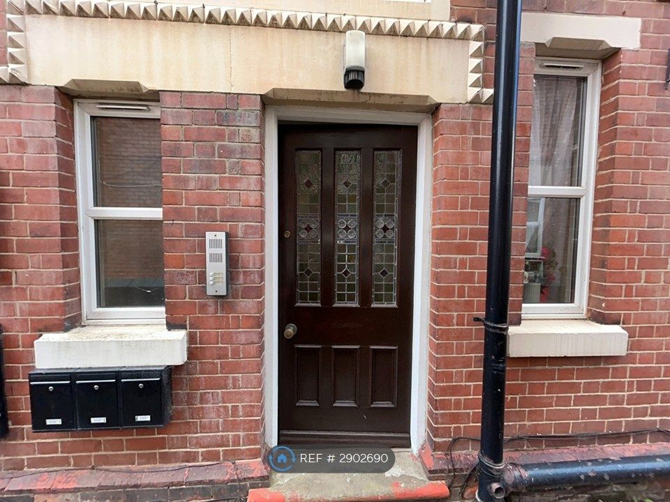 Property photo 2 of 8