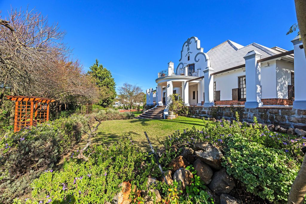 Property photo 2 of 64 Dbv1741303
