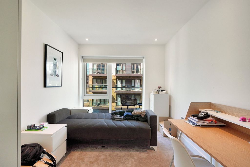 Property photo 3 of 21 Picture No. 30