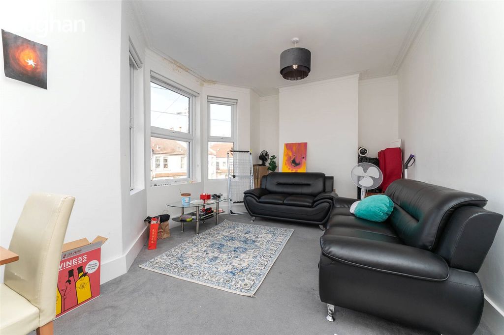 Property photo 3 of 13 Picture No. 11