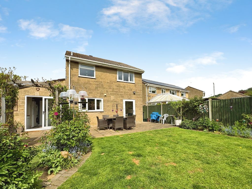 Property photo 2 of 32 d8988d80-10