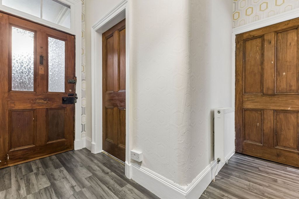 Property photo 2 of 18 Picture No. 03
