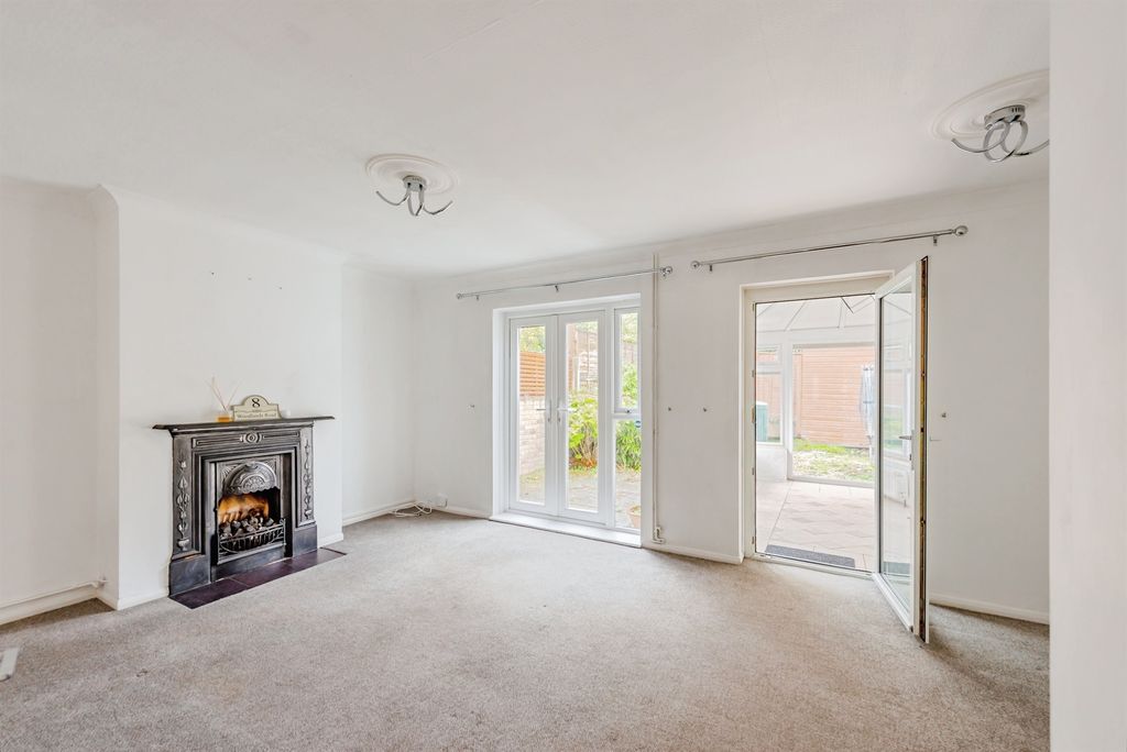 Property photo 3 of 15