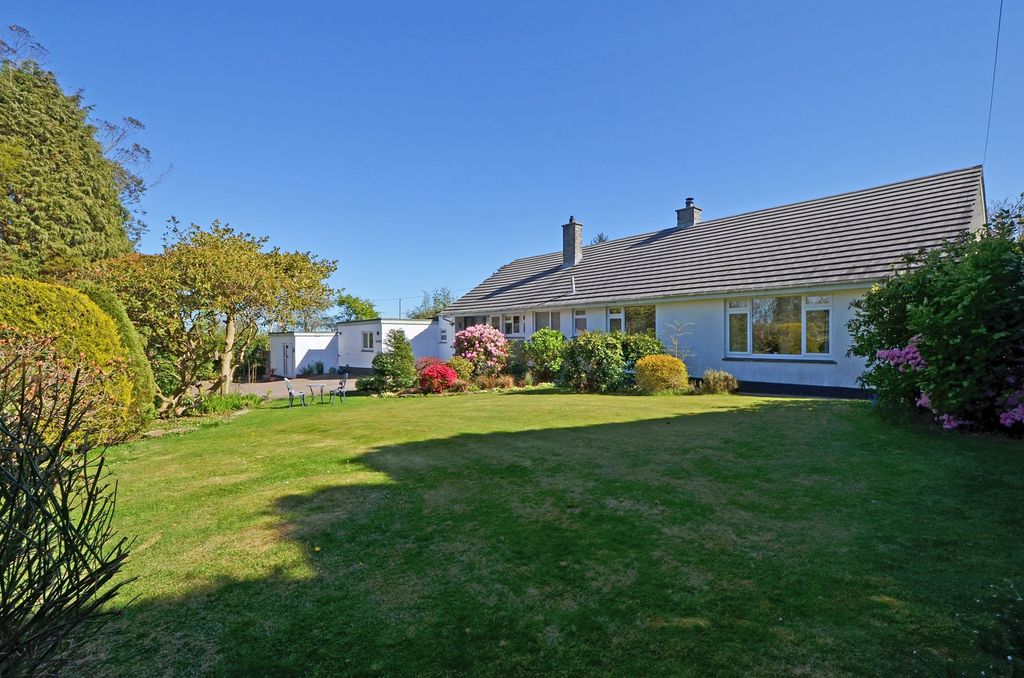 Property photo 3 of 41