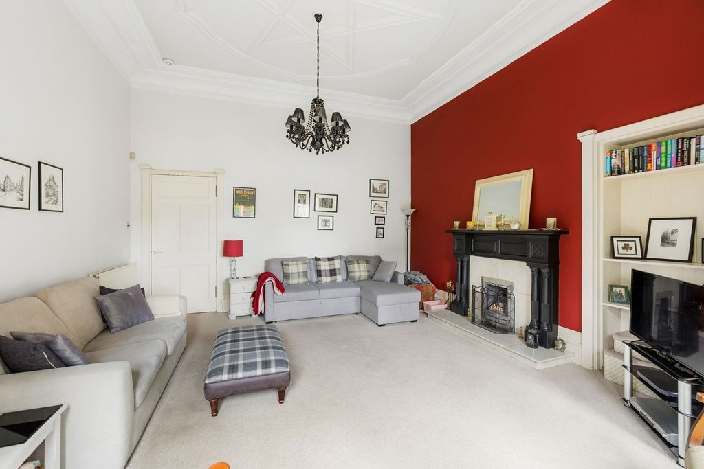 Additional image 7 of 3 bed flat for sale8 Whittingehame Gardens, 1103 Great Western Road G12