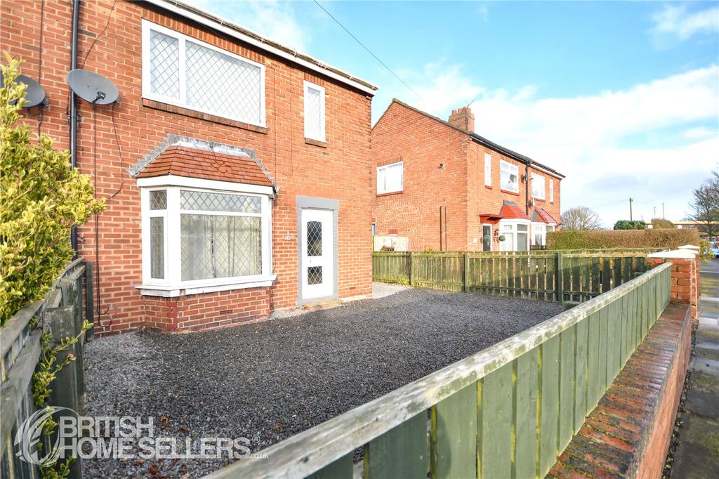2 bed semi-detached house for sale Fordley
