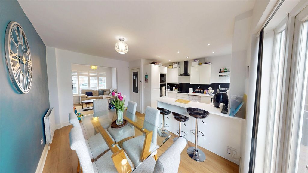 Property photo 2 of 18 Picture No. 09