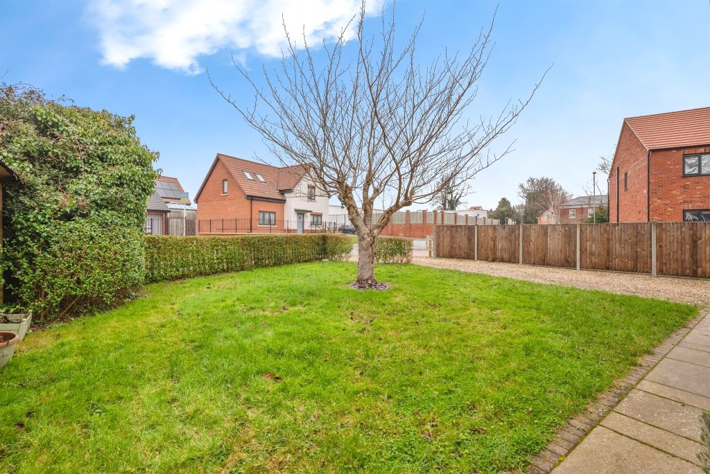 Property photo 3 of 13