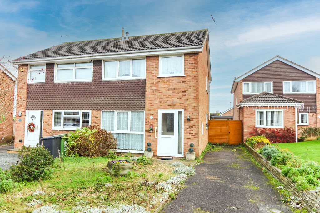 Property photo 1 of 9 Front