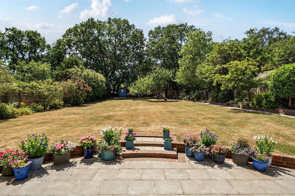 Property photo 3 of 19