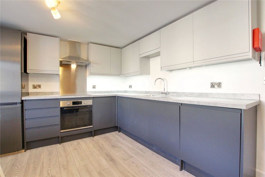 Property photo 1 of 6 Communal Kitchen