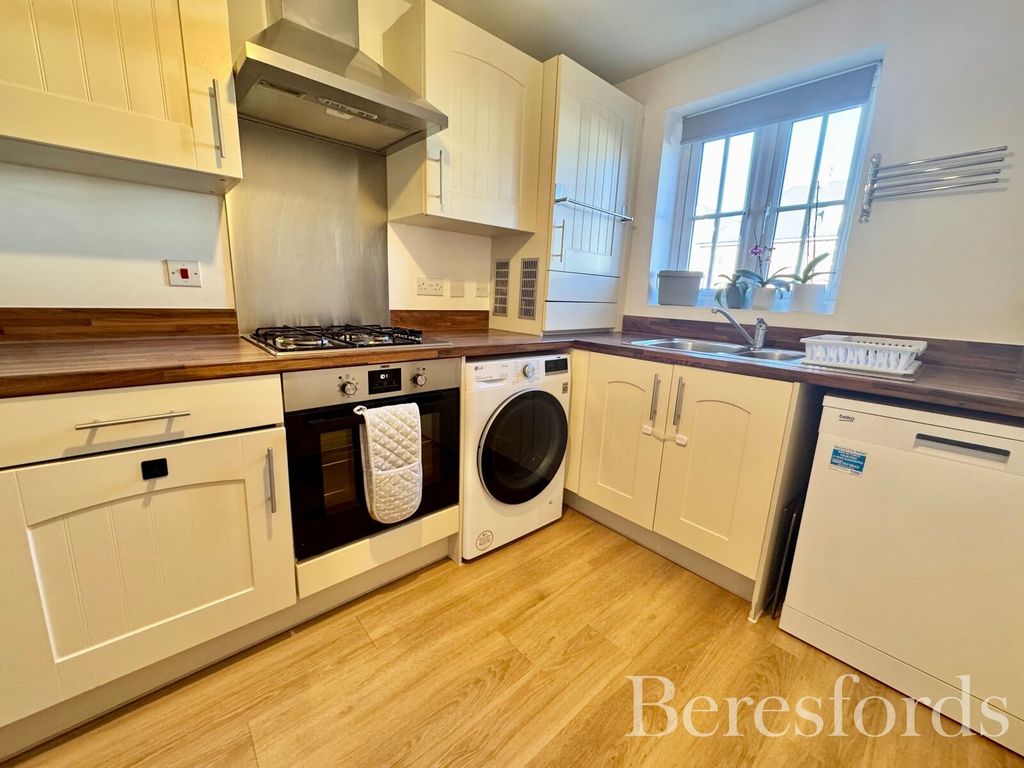 Property photo 3 of 21 Picture 3