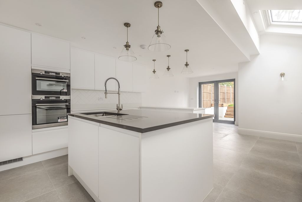 Property photo 2 of 15 Kitchen