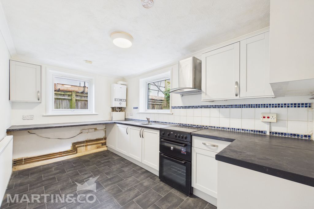 Property photo 3 of 8 Cam01953G0-Pr0166-Still004