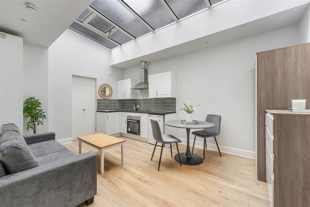 Property photo 2 of 7 _Akp0668.Jpg