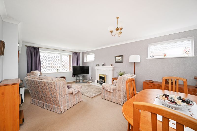 Property photo 3 of 25 Open Plan Lounge / Dining