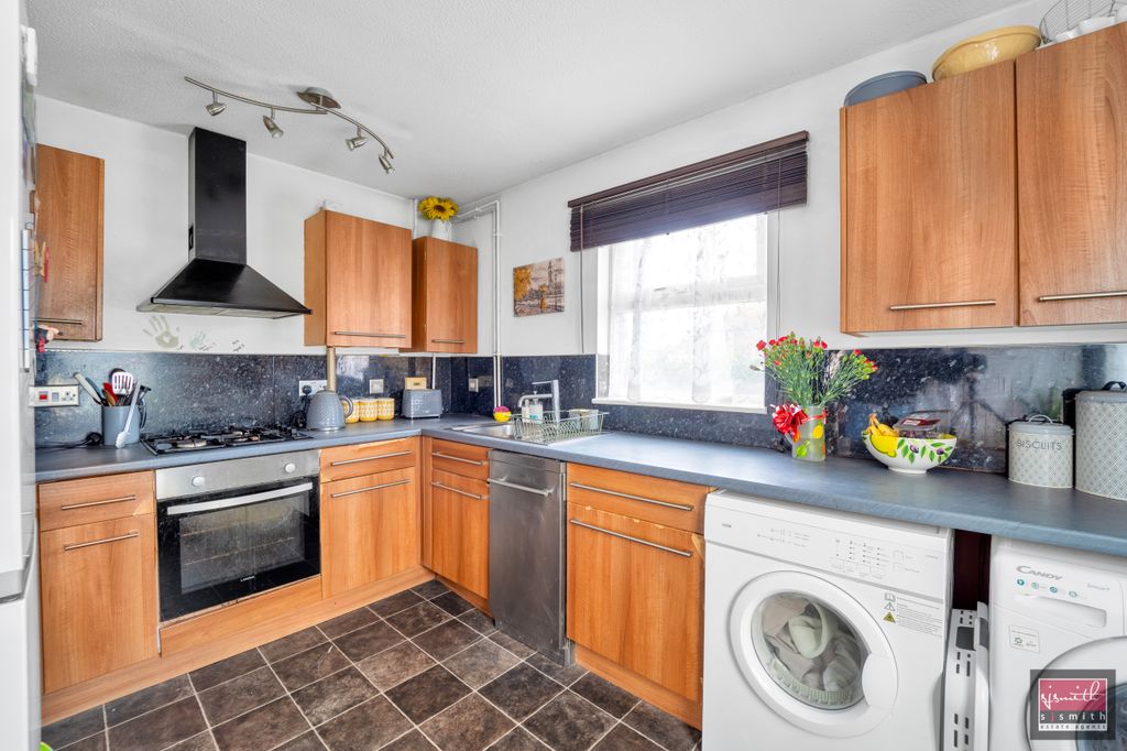 Property photo 2 of 12 Dsc09183