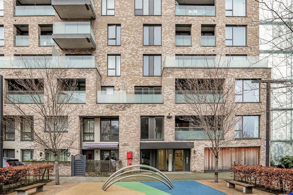 Property photo 1 of 8