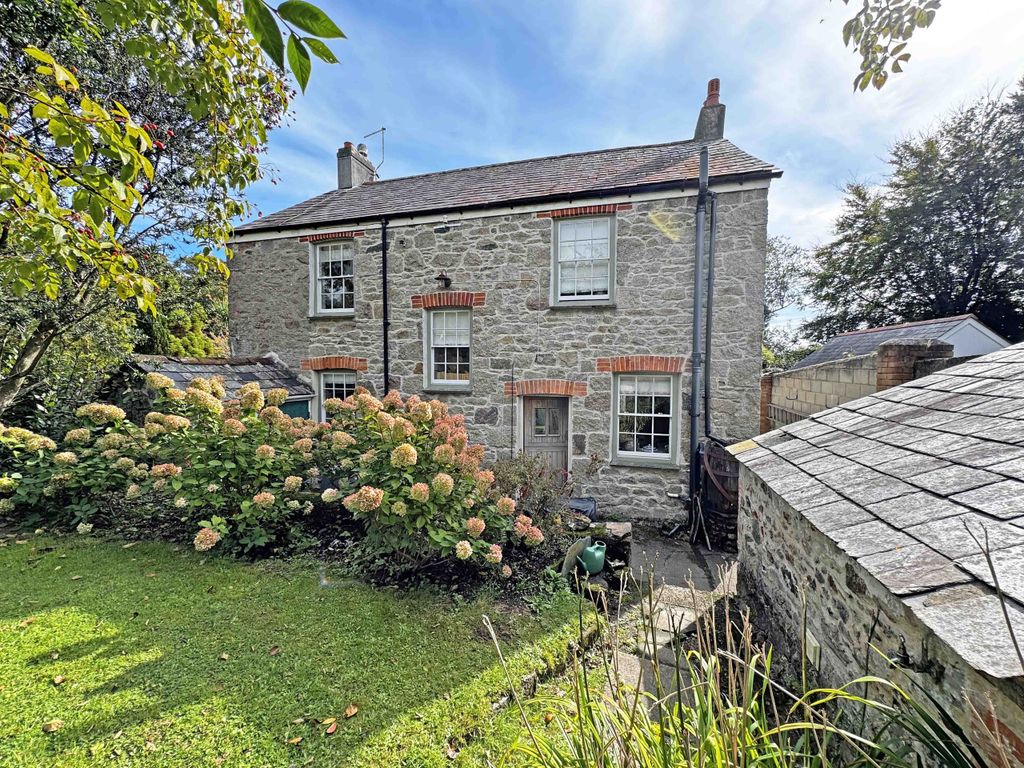 Property photo 3 of 19 Photo 3