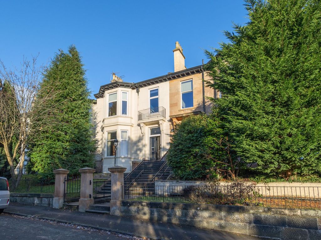 Property photo 1 of 129