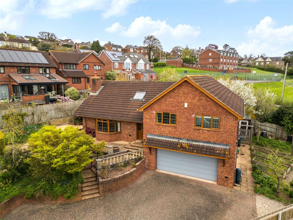 Property photo 1 of 49 Picture No. 44