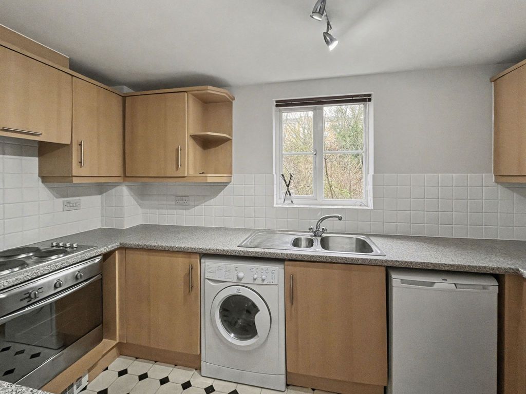 Property photo 2 of 6 Photo 10