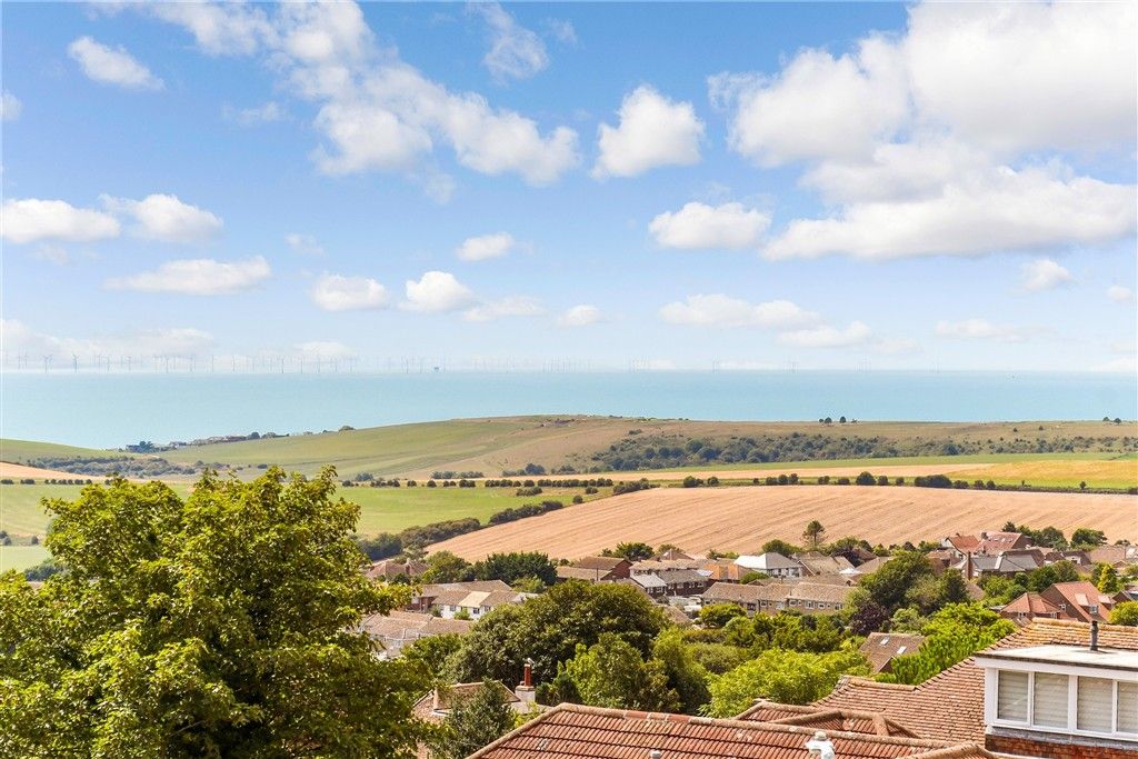 Property photo 3 of 6 Area Shots