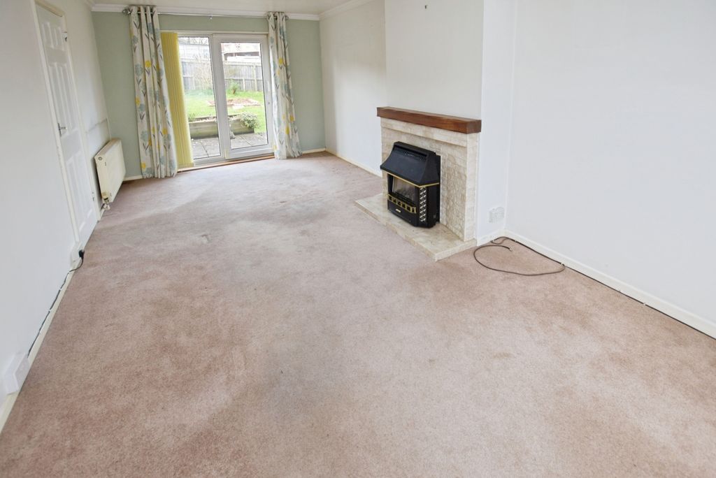 Property photo 3 of 11 68Fdbd42-Dsc_0077_Edited 20Lounge 202